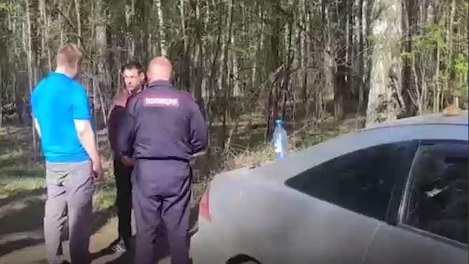Фото Под Новосибирском жители начали патрулировать лес из-за закладчиков наркотиков 3
